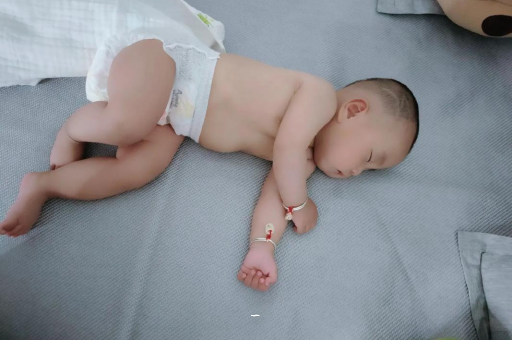 万宁宝宝肠胀气的症状